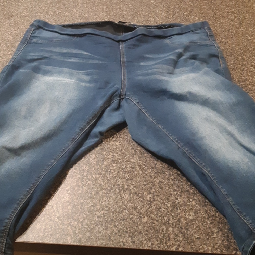Denim capris